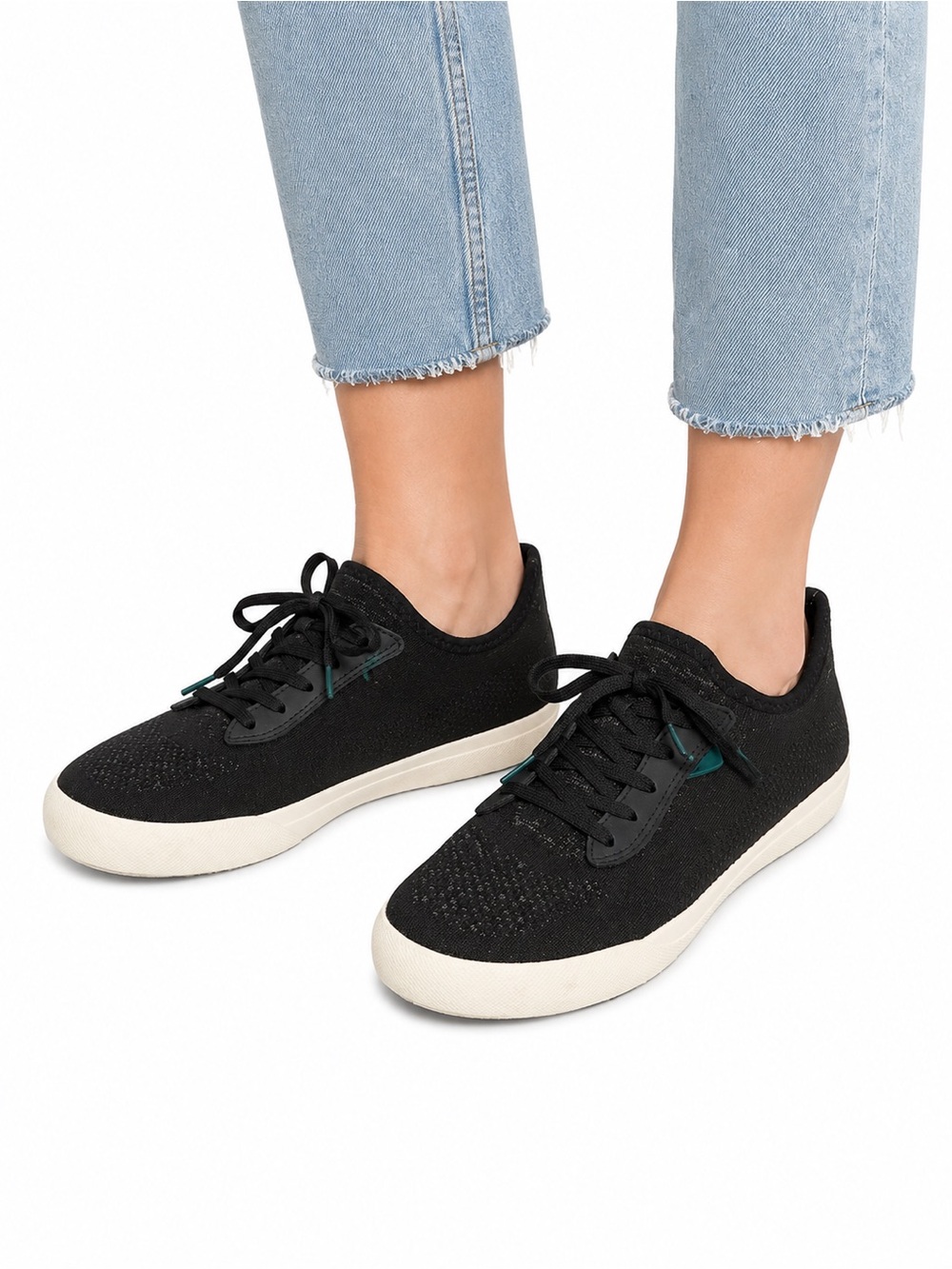 Size 6 Vessi Women’s Weekend Waterproof Knit Sneakers Black
